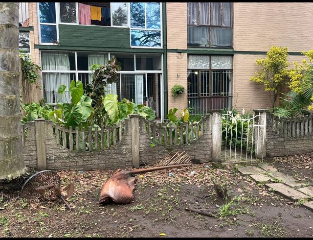 2 BEDROOM APARTMENT FOR SALE IN PINETOWN CENTRAL